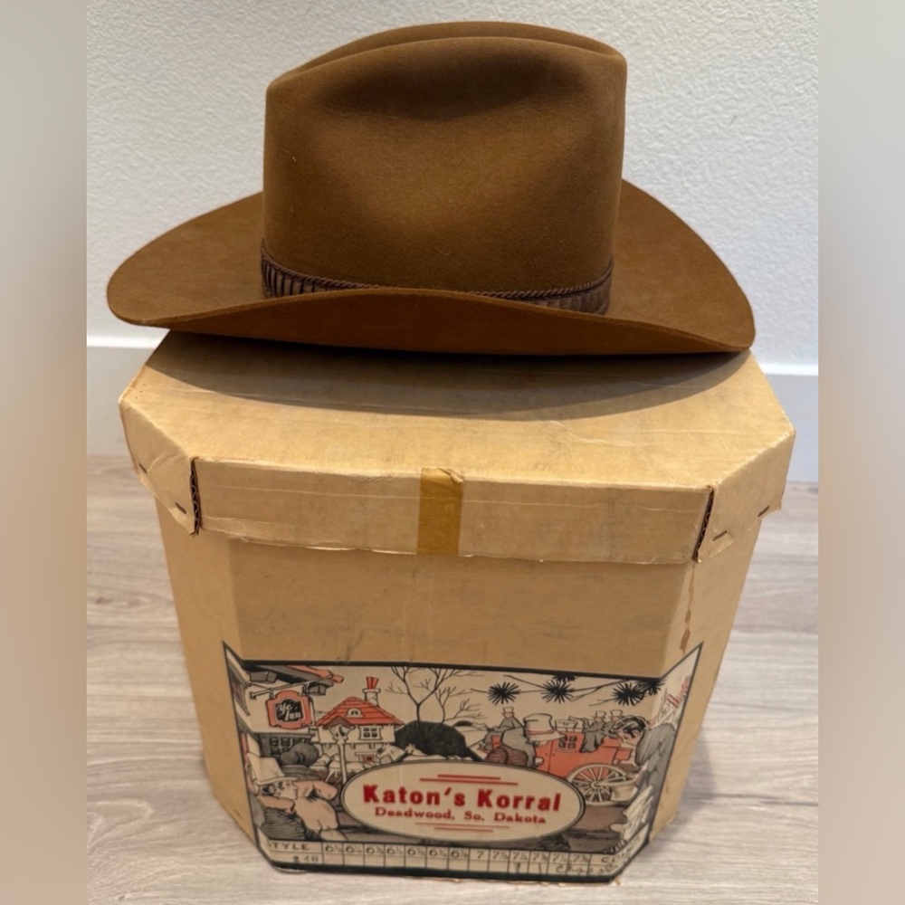 Vintage Cowboy Hat with Feather Accent - Picture 3 of 11